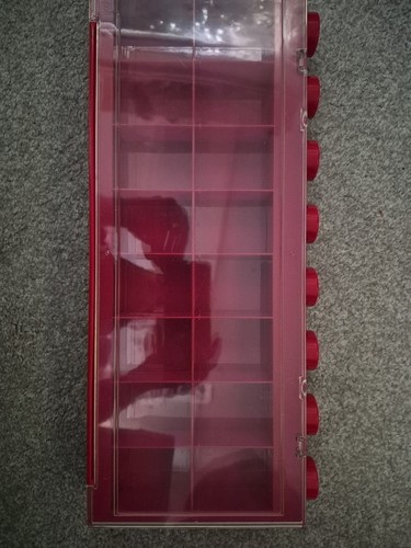 Lego red minifigure display - minifigure,