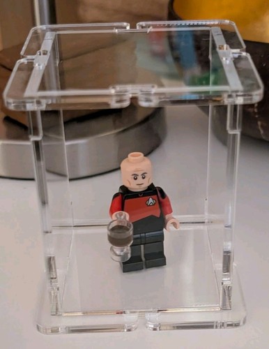 Lego minifigure display case - lego,