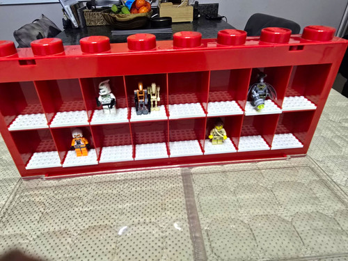 Lego red minifigure display - minifigure,
